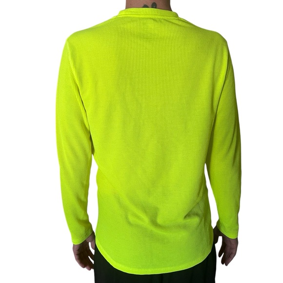 Men’s Wrangler Lime Green Thermal - Picture 2 of 6
